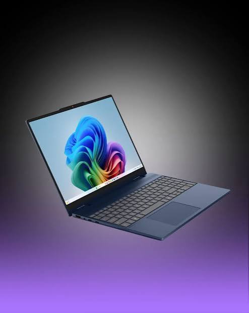 LENOVO IDEAPAD 5i (83UL0004US) Ultra 7 355 16GB 1TB 15,3" FHD+ TOUCHSCREEN GRAY Pad Numérico 2in1 flip 2 en 1 360 - art 10000065fu7355